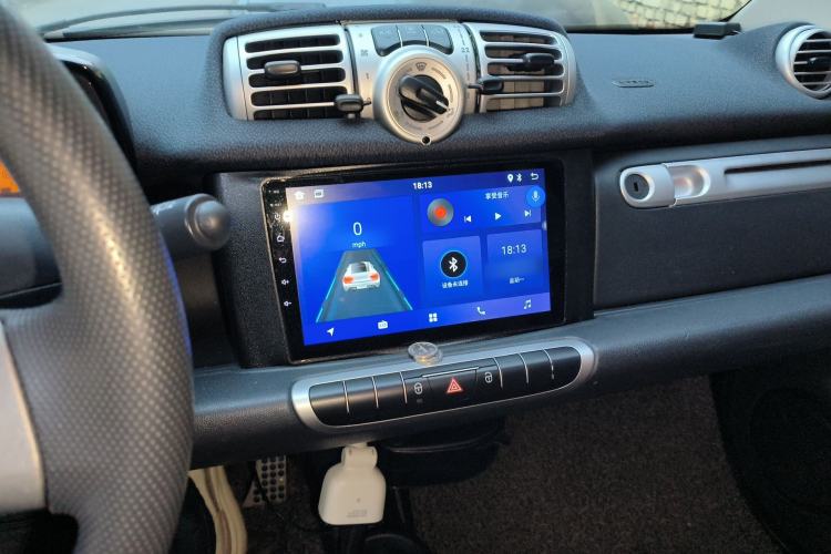 Used smart fortwo 2015 1.0 MHD New Year Special Edition Audio And AC Panel