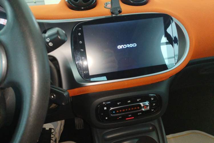 Used smart fortwo 2015 1.0L 52 kW Hardtop Passion Edition Audio And AC Panel