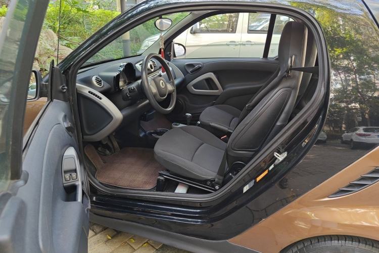 Used smart fortwo 2015 1.0 MHD New Year Special Edition Driver Seat