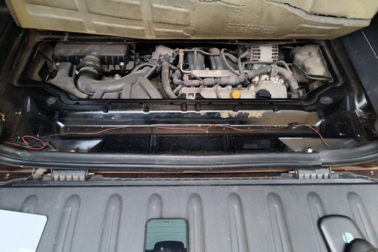 Used smart fortwo 2015 1.0 MHD New Year Special Edition Engine Bay