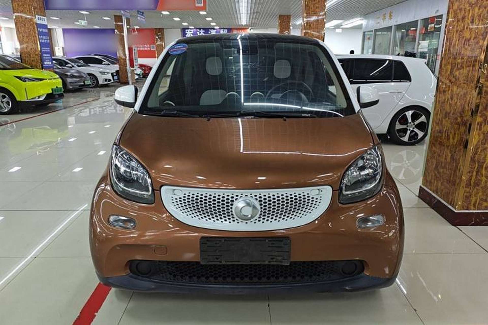 Used smart fortwo 2015 1.0L 52 kW Hardtop Passion Edition Exterior 1