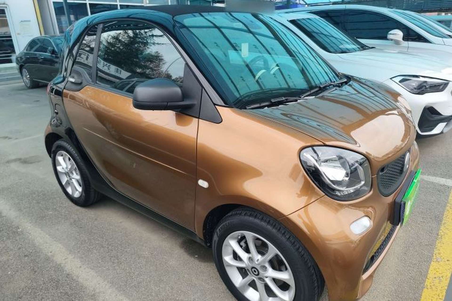 Used smart fortwo 2015 1.0L 52 kW hardtop Dynamic version Exterior 2