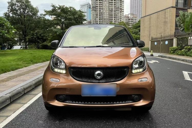 Used smart fortwo 2015 1.0L 52 kW hardtop Dynamic version Exterior 3