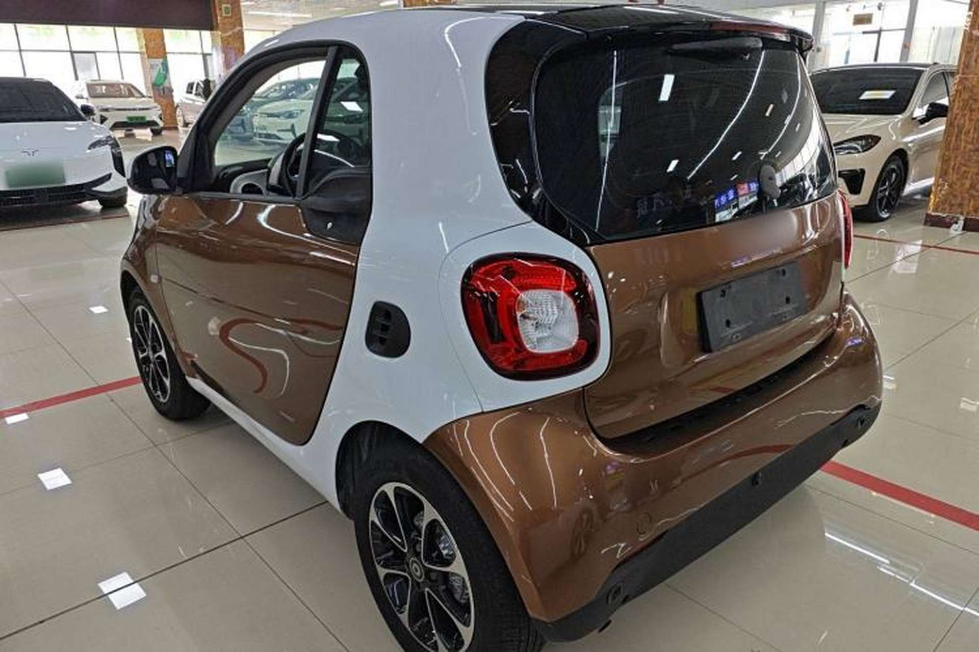 Used smart fortwo 2015 1.0L 52 kW Hardtop Passion Edition Exterior 5