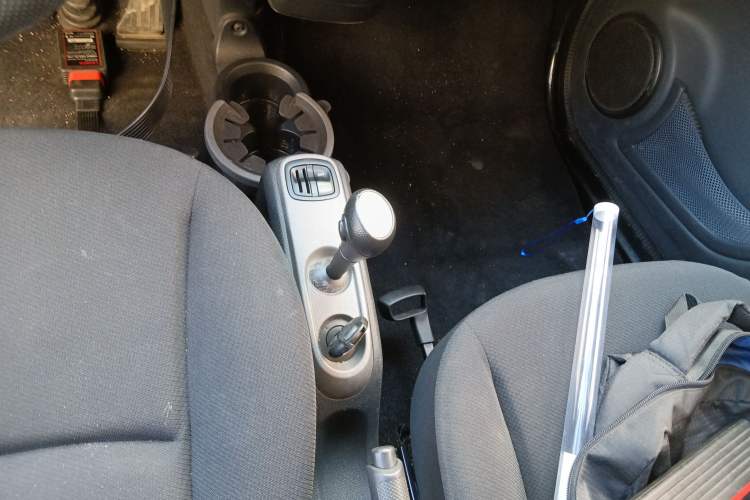 Used smart fortwo 2015 1.0 MHD New Year Special Edition Gear Lever