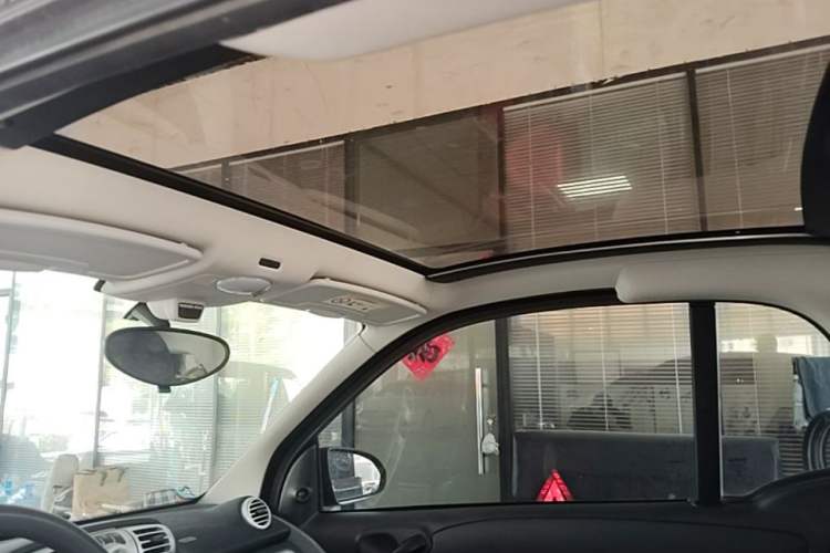 Used smart fortwo 2015 1.0 MHD New Year Special Edition Headliner