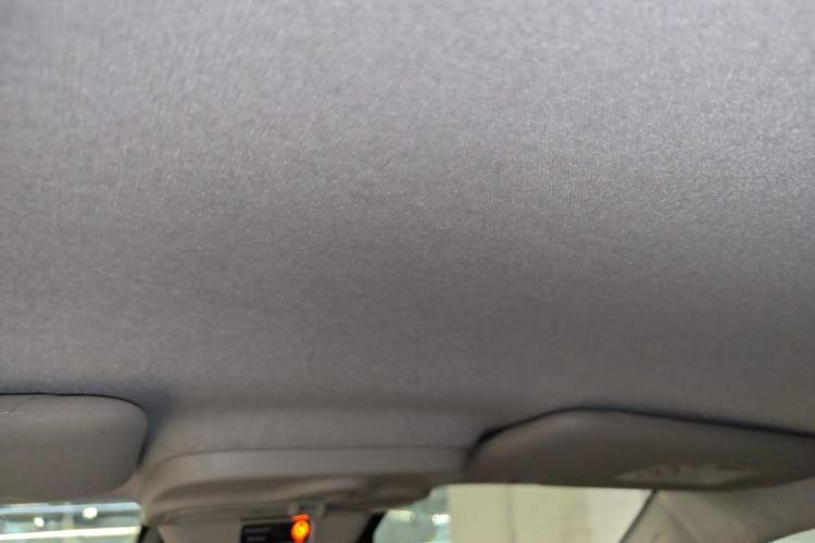 Used smart fortwo 2015 1.0L 52 kW hardtop Dynamic version Headliner