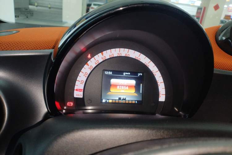 Used smart fortwo 2015 1.0L 52 kW Hardtop Passion Edition Instrument Cluster