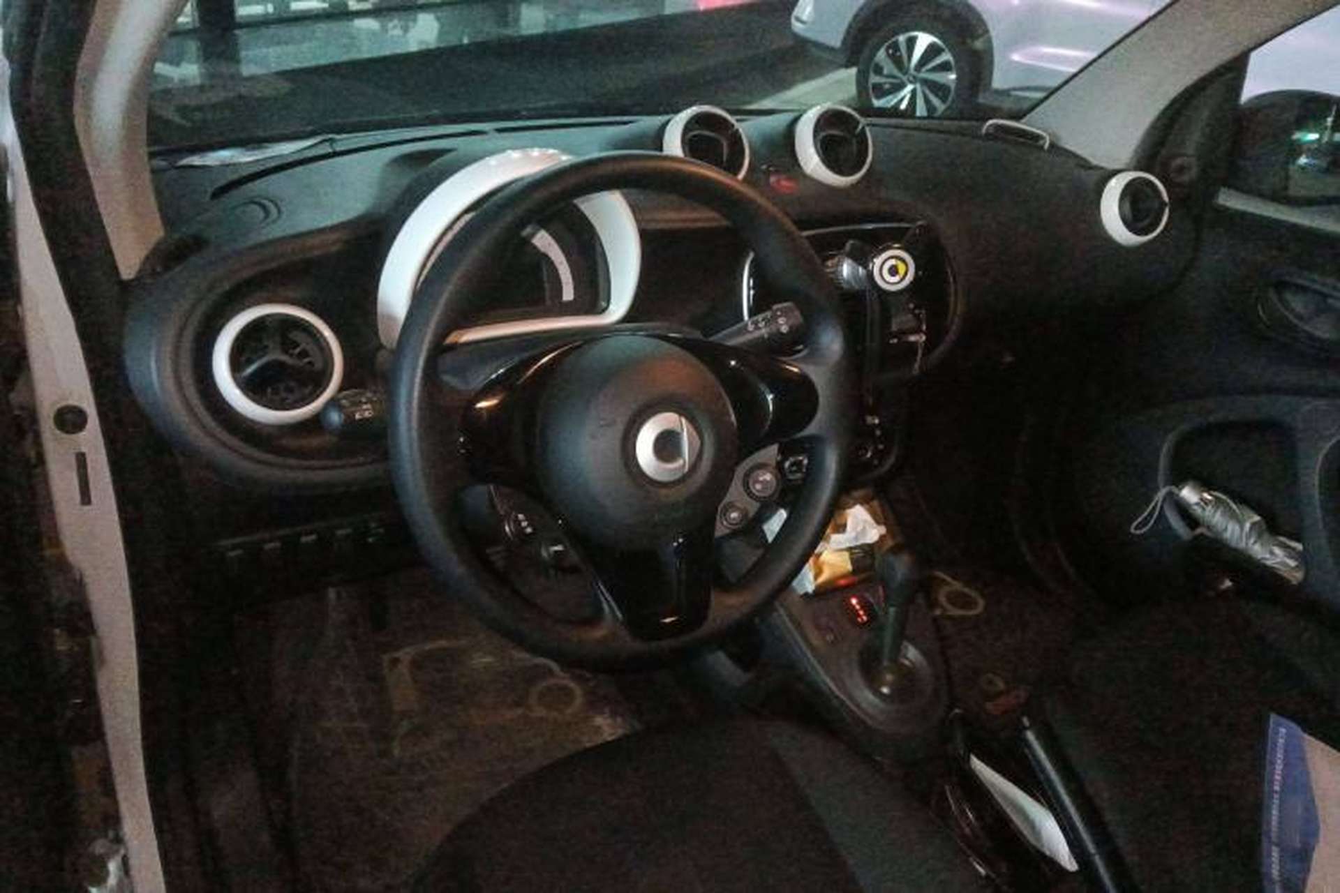 Used smart fortwo 2015 1.0L 52 kW hardtop Dynamic version Interior 2