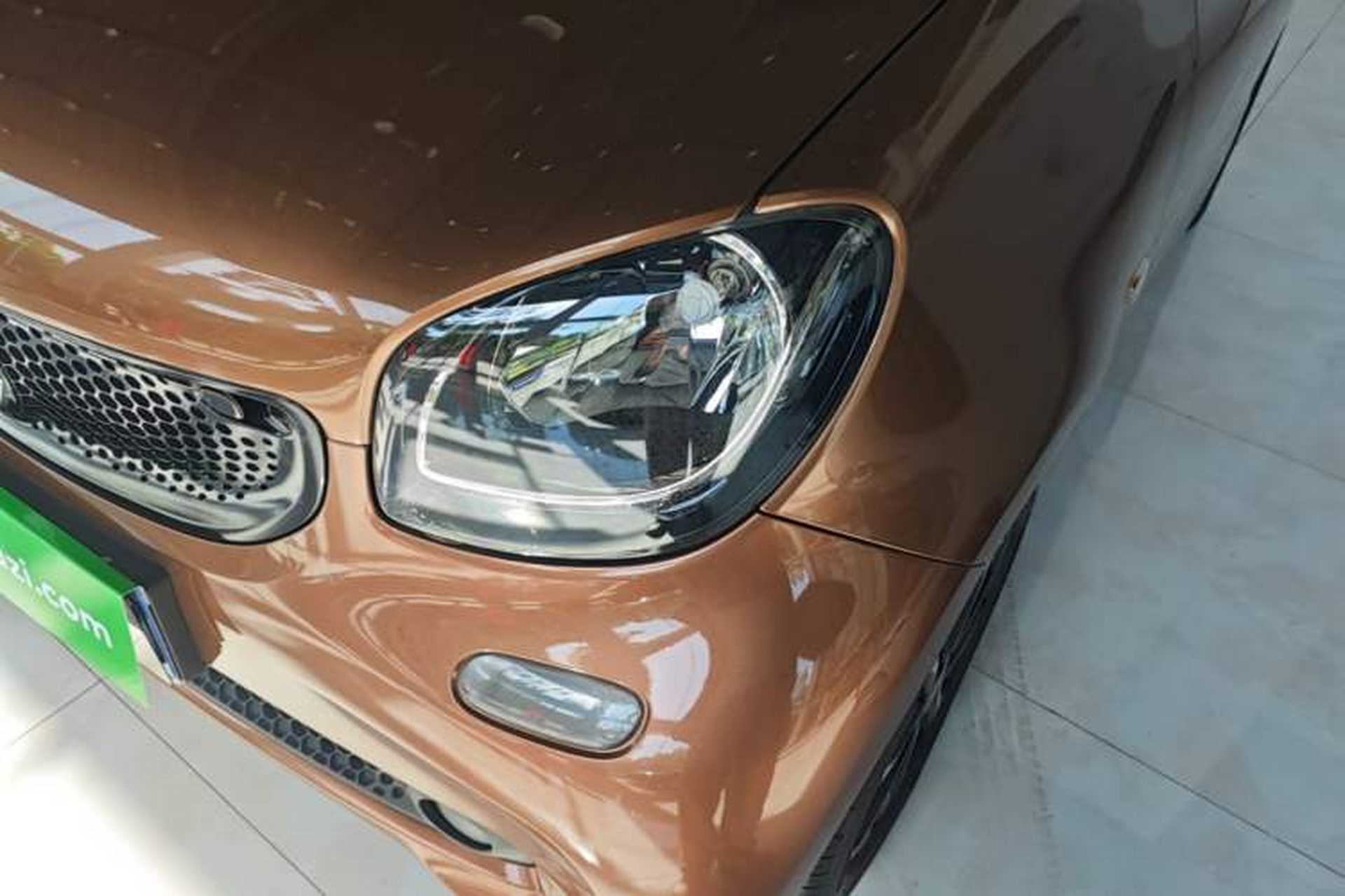 Used smart fortwo 2015 1.0L 52 kW Hardtop Passion Edition Left Front Headlight
