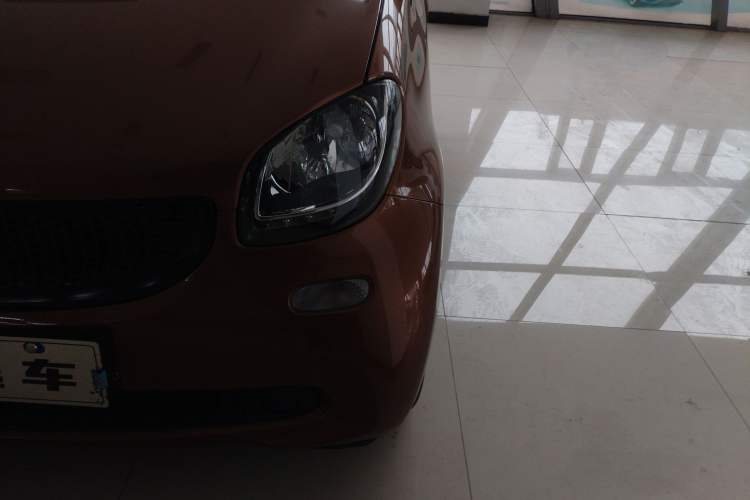 Used smart fortwo 2015 1.0L 52 kW Hardtop Passion Edition Left Front Headlight