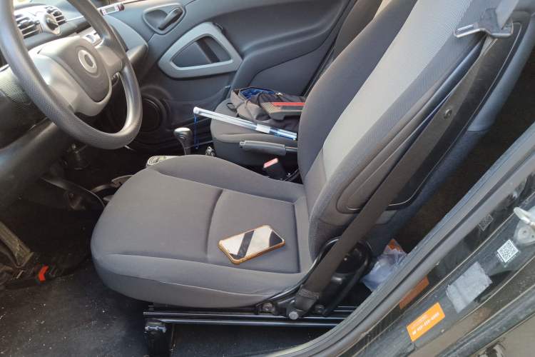 Used smart fortwo 2015 1.0 MHD New Year Special Edition Left Front Seat