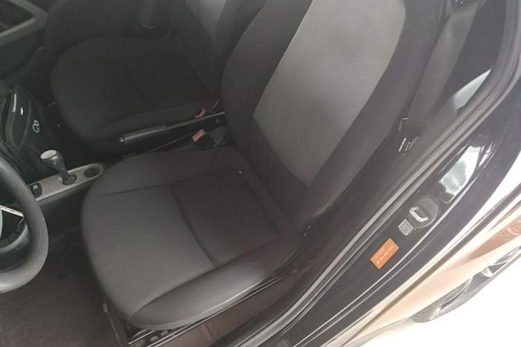 Used smart fortwo 2015 1.0 MHD New Year Special Edition Left Front Seat