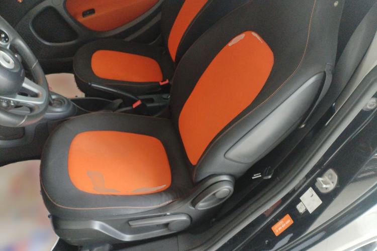 Used smart fortwo 2015 1.0L 52 kW Hardtop Passion Edition Left Rear Seat