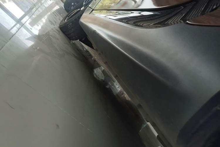 Used smart fortwo 2015 1.0 MHD New Year Special Edition Left Side Sill