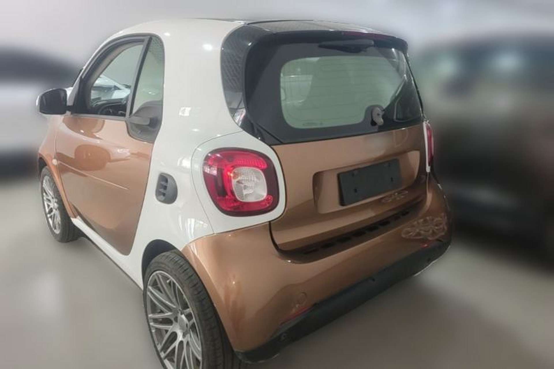 Used smart fortwo 2015 1.0L 52 kW Hardtop Passion Edition Rear Left 45 Deg