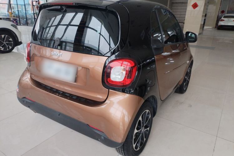 Used smart fortwo 2015 1.0L 52 kW Hardtop Passion Edition Rear Right 45 Deg