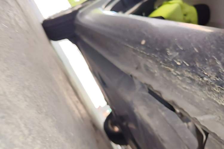 Used smart fortwo 2015 1.0L 52 kW hardtop Dynamic version Right Side Sill