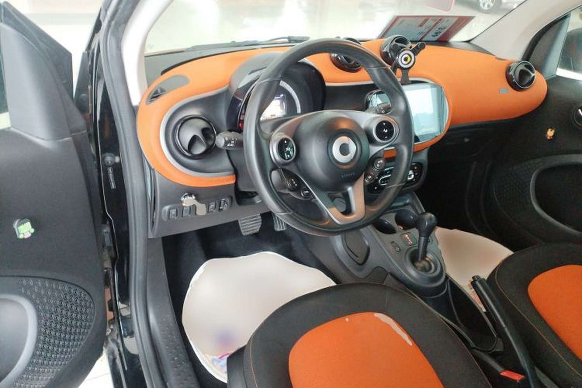 Used smart fortwo 2015 1.0L 52 kW Hardtop Passion Edition Steering Wheel