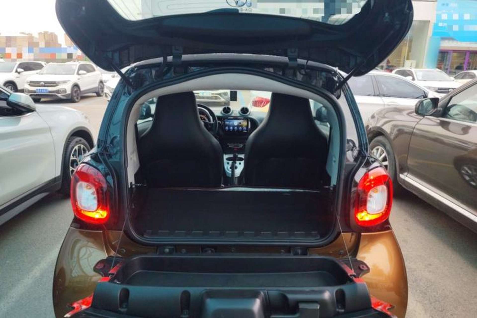 Used smart fortwo 2015 1.0L 52 kW hardtop Dynamic version Trunk