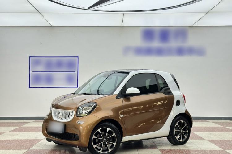 Używany smart fortwo 2015 1.0L 52 kW Hardtop Passion Edition Guazi used car, China used car export, Used car for sale, Used cars, Cheapest cars for sale