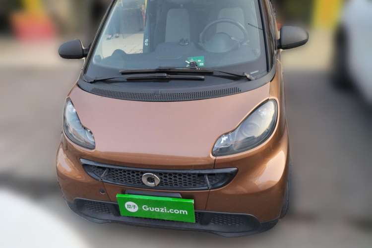 Used smart fortwo 2015 1.0 MHD New Year Special Edition Front