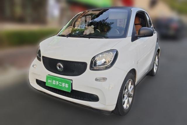 Used smart fortwo 2015 1.0L 52 kW hardtop Dynamic version