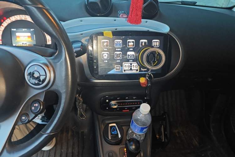 Used smart fortwo 2015 1.0L 52 kW Hardtop Passion Edition Audio And AC Panel