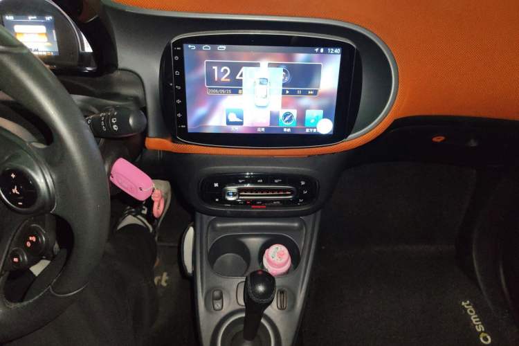 Used smart fortwo 2015 1.0L 52 kW Hardtop Passion Edition Audio And AC Panel