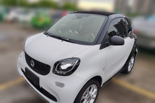 Used smart fortwo 2015 1.0L 52 kW hardtop Dynamic version