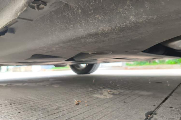 Used smart fortwo 2015 1.0L 52 kW hardtop Dynamic version Chassis Rear Left