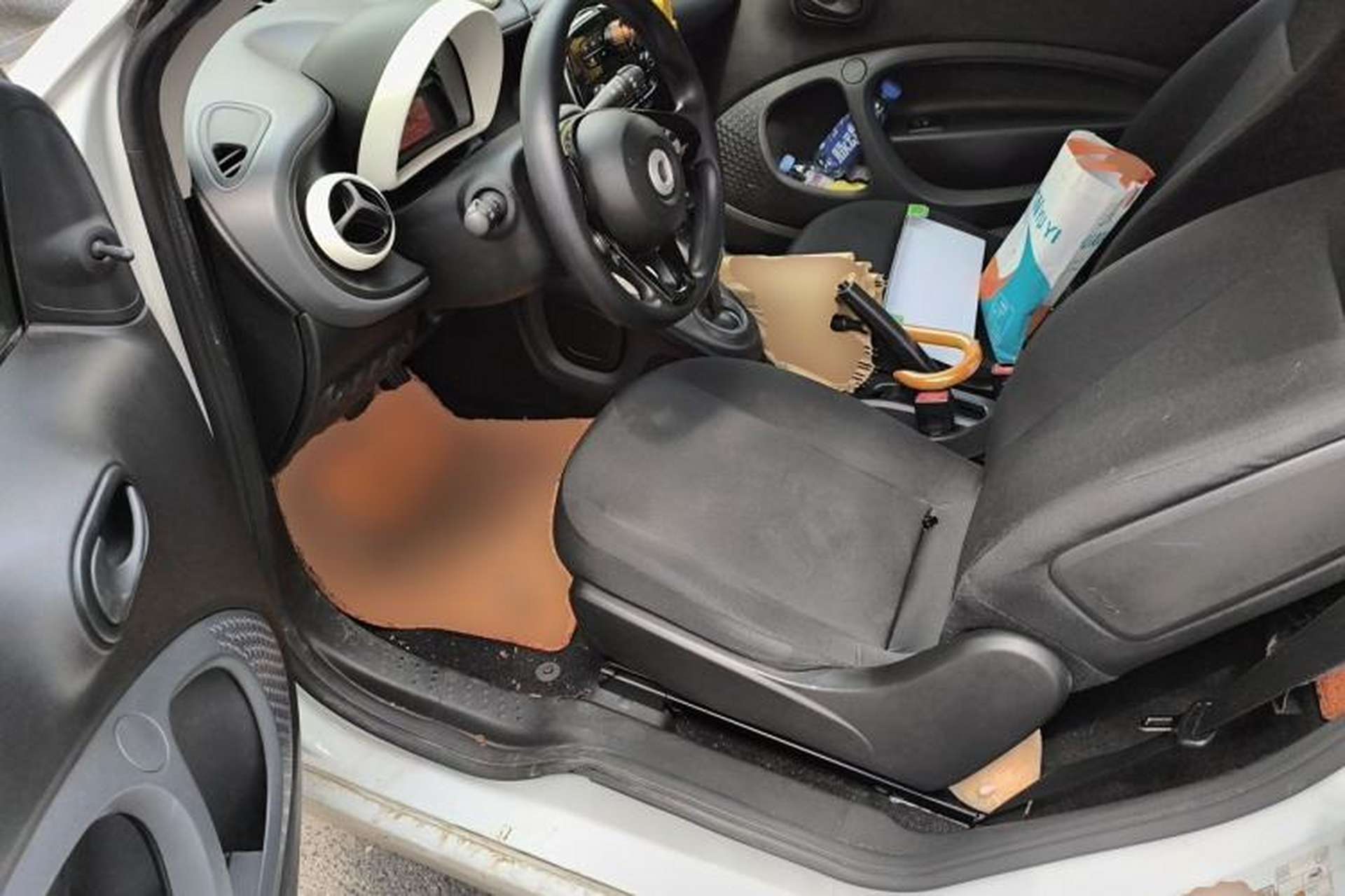 Used smart fortwo 2015 1.0L 52 kW hardtop Dynamic version Driver Seat