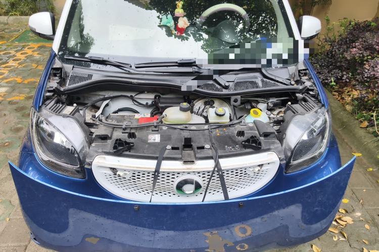 Used smart fortwo 2015 1.0L 52 kW Hardtop Passion Edition Engine Bay