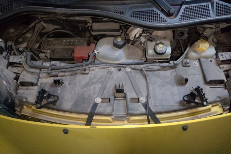 Used smart fortwo 2015 1.0L 52 kW Hardtop Passion Edition Engine Bay