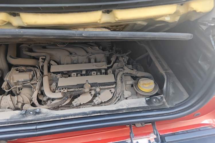 Used smart fortwo 2015 1.0L 52 kW Hardtop Passion Edition Engine Bay Left