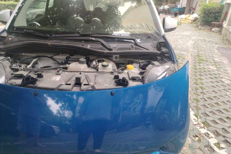 Used smart fortwo 2015 1.0L 52 kW Hardtop Passion Edition Engine Bay Left