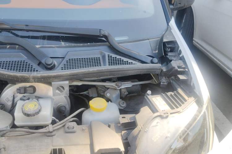 Used smart fortwo 2015 1.0L 52 kW Hardtop Passion Edition Engine Bay Left