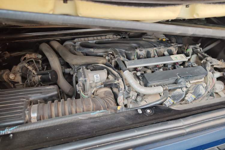 Used smart fortwo 2015 1.0L 52 kW Hardtop Passion Edition Engine Bay Left