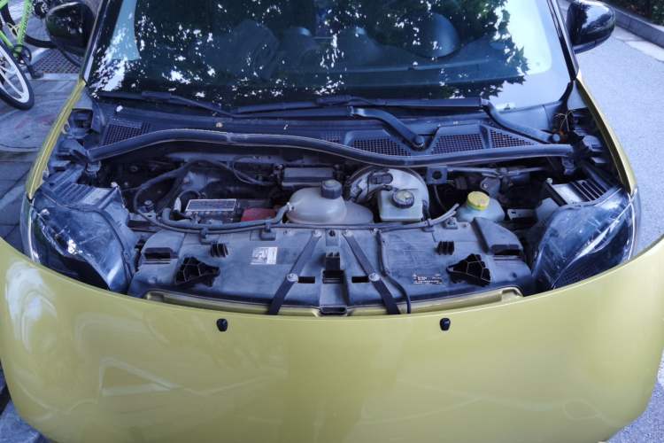 Used smart fortwo 2015 1.0L 52 kW Hardtop Passion Edition Engine Bay