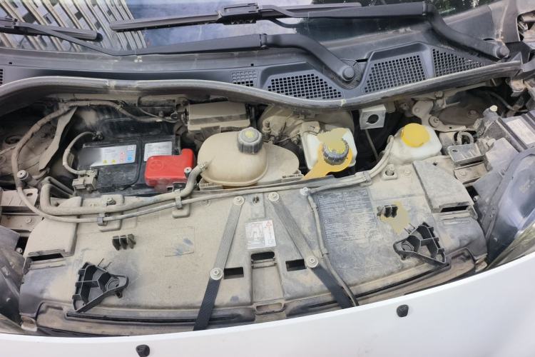 Used smart fortwo 2015 1.0L 52 kW Hardtop Passion Edition Engine Bay
