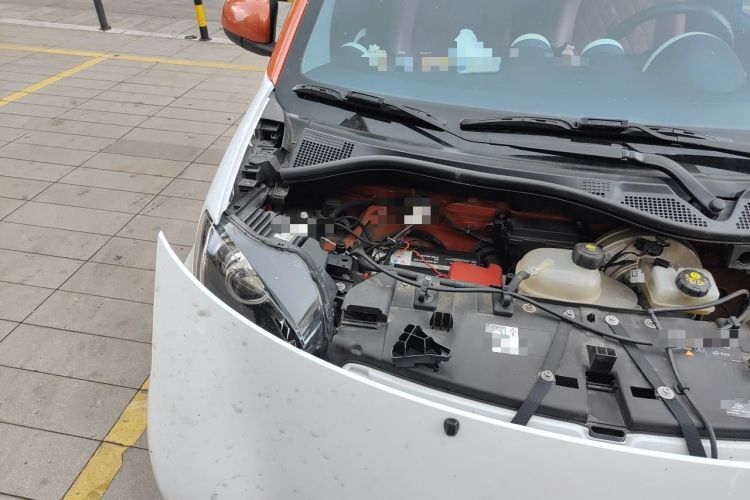 Used smart fortwo 2015 1.0L 52 kW Hardtop Passion Edition Engine Bay Right