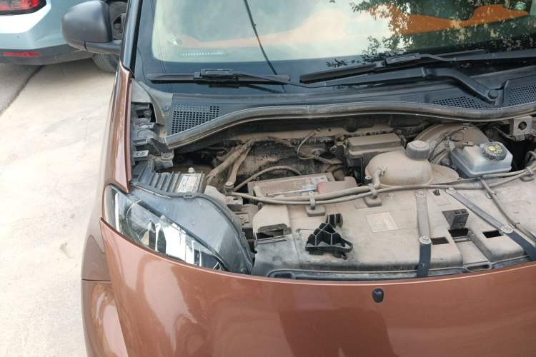 Used smart fortwo 2015 1.0L 52 kW Hardtop Passion Edition Engine Bay Right