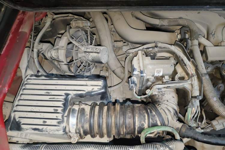 Used smart fortwo 2015 1.0L 52 kW hardtop Dynamic version Engine Bay Right