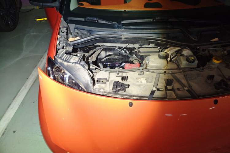 Used smart fortwo 2015 1.0L 52 kW Hardtop Passion Edition Engine Bay Right