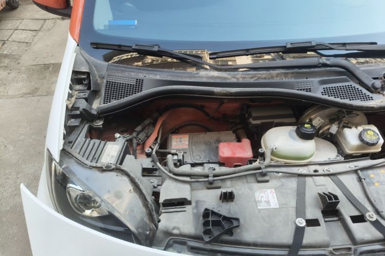 Used smart fortwo 2015 1.0L 52 kW Hardtop Passion Edition Engine Bay Right