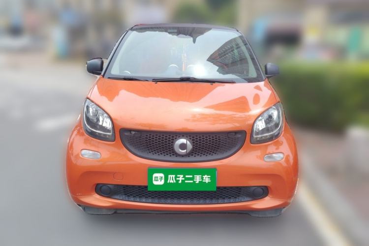 Used smart fortwo 2015 1.0L 52 kW hardtop Dynamic version Front
