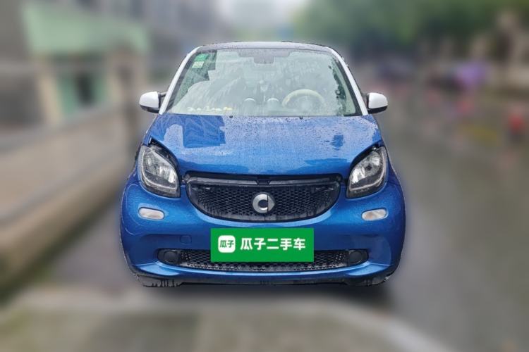 Used smart fortwo 2015 1.0L 52 kW hardtop Dynamic version Front