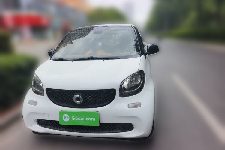 Used smart fortwo 2015 1.0L 52 kW Hardtop Passion Edition Front