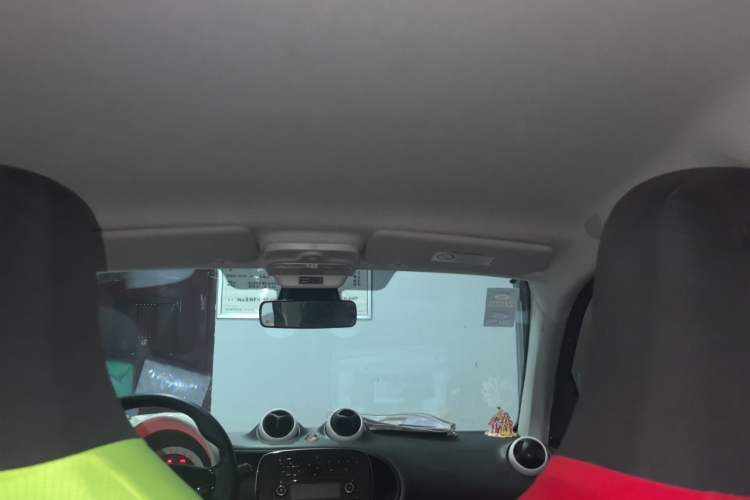 Used smart fortwo 2015 1.0L 52 kW hardtop Dynamic version Headliner