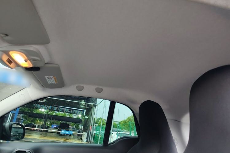 Used smart fortwo 2015 1.0L 52 kW hardtop Dynamic version Headliner